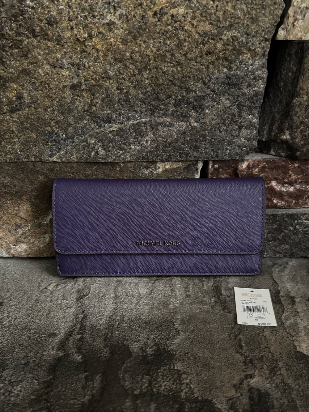 NWT Michael Kors Large Flat Leather Wallet
